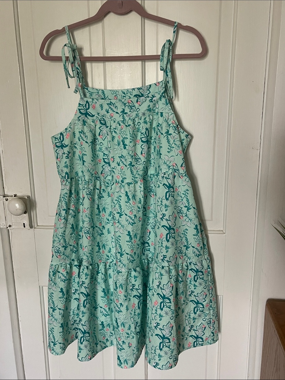Tie-Strap Floral Tiered Midi Dress in Mint Green